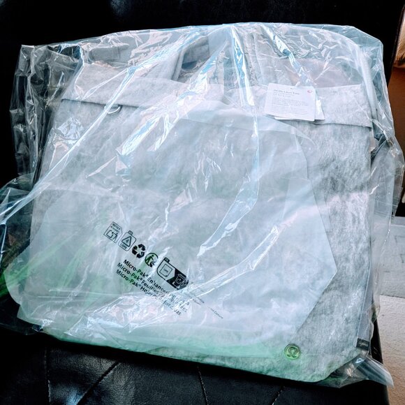 Lululemon On My Level Tote Bag 20L, BNWT - Picture 5 of 5